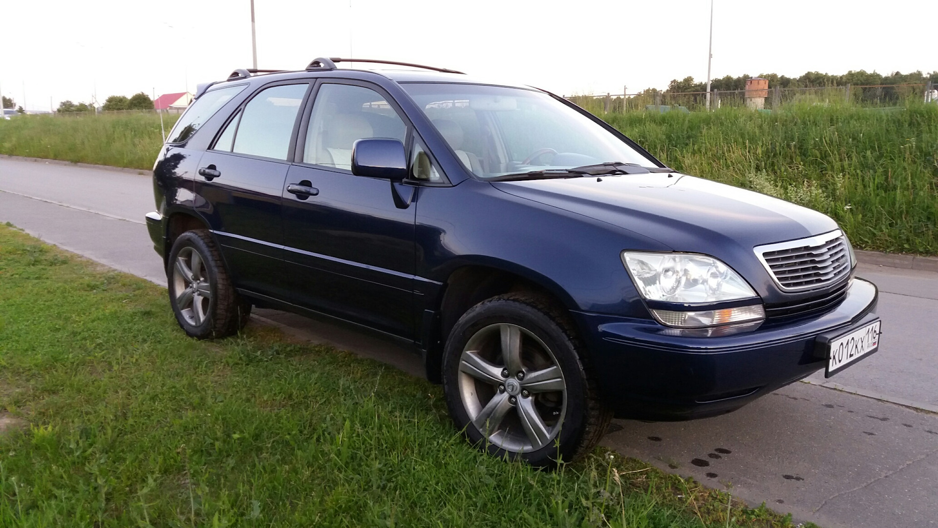 Lexus RX (1G) 3.0 бензиновый 2000 | Старый синяк на DRIVE2