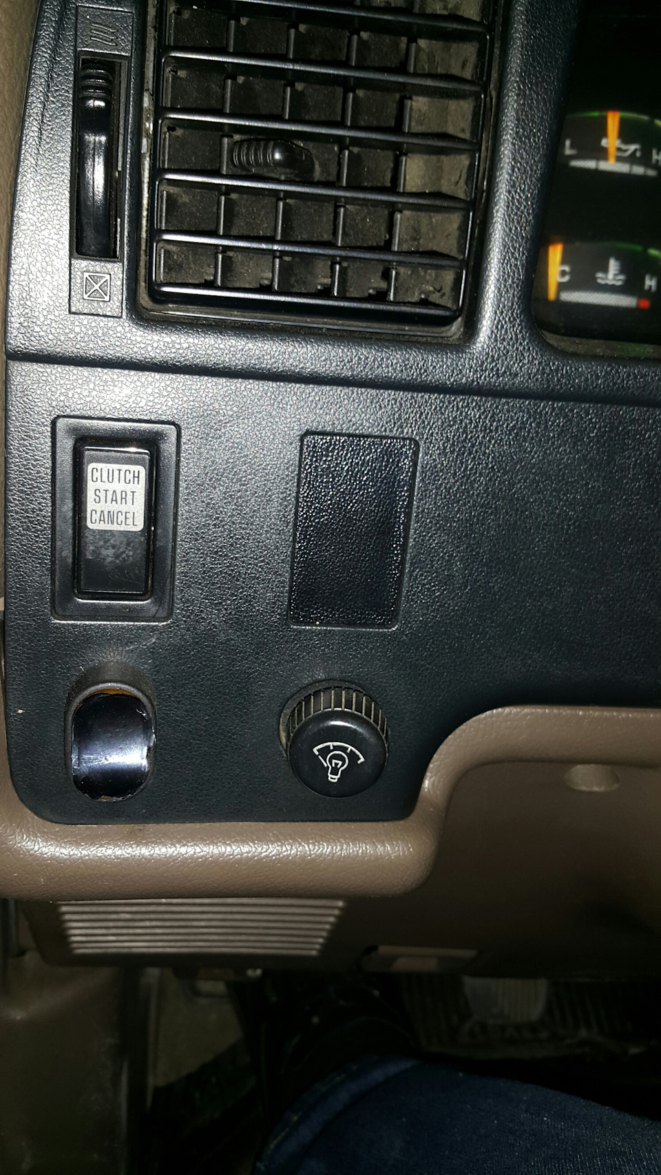 Реастат света — Toyota 4Runner (II), 2,4 л, 1994 года | электроника ...