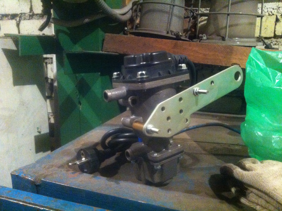 новые патрубки, термостат, и подогреватель тосола от 220В — Москвич ...