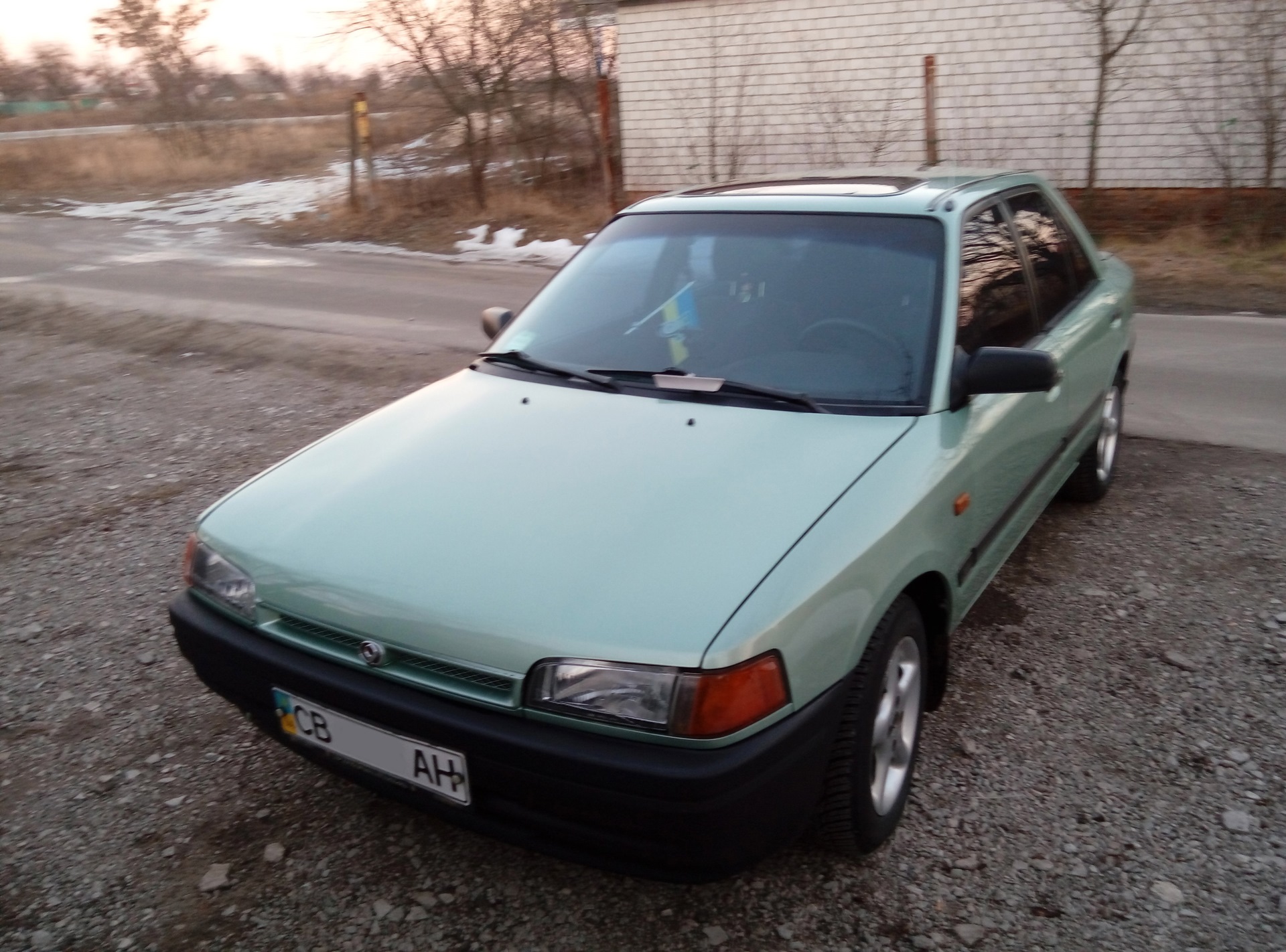 Mazda 323bg камуфляж