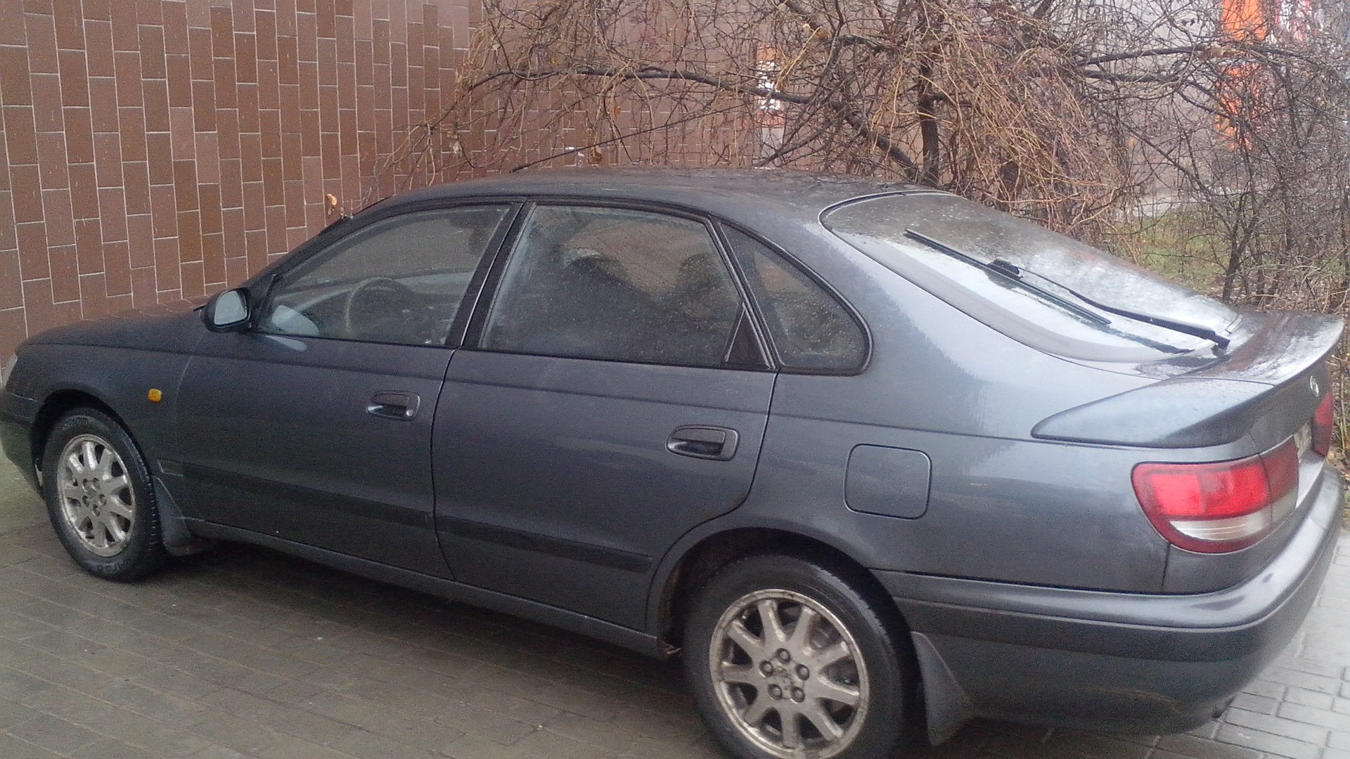 Toyota carina e 2.0 16v gti