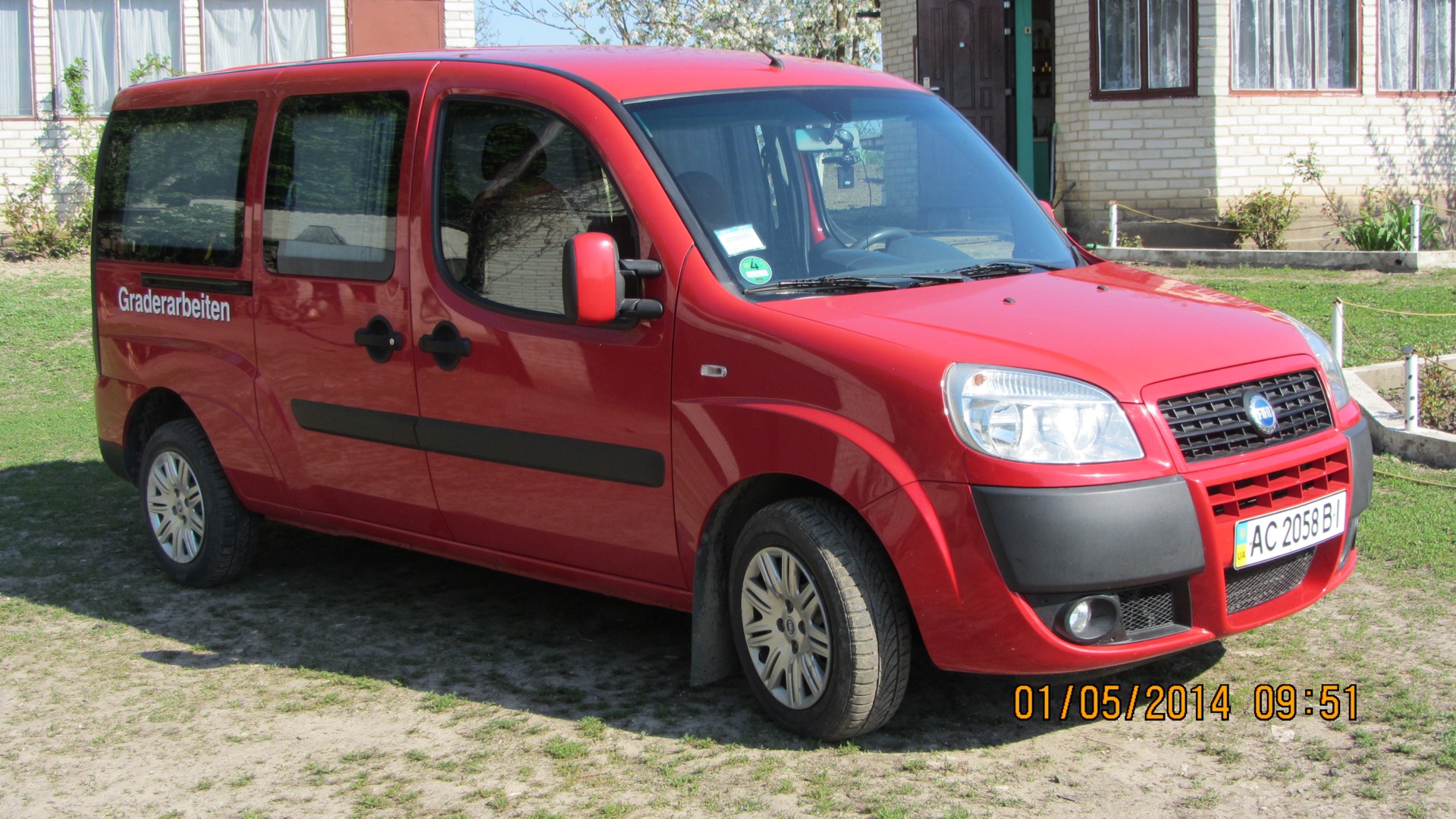 Добло дизель. Fiat Doblo Maxi Front. Добло Фиат сиреневый цвет. Fiat Doblo юмор. Fiat Doblo Flowers