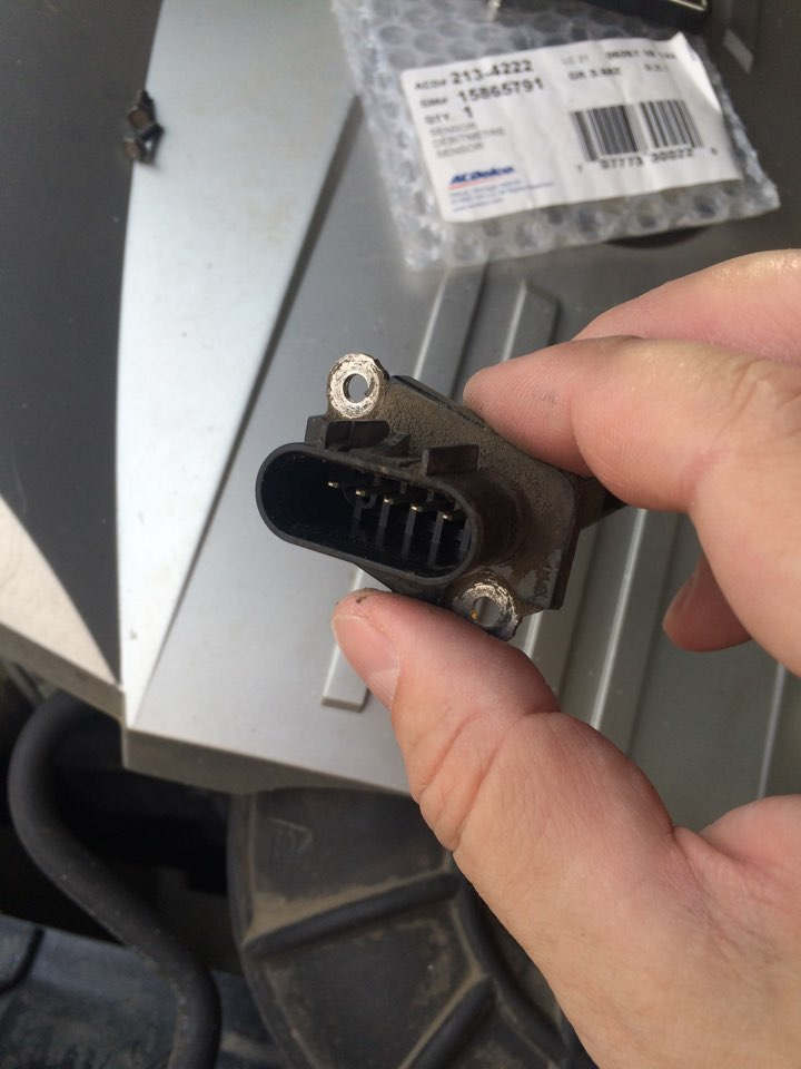 Фото в бортжурнале Cadillac SRX (1G). Запчасти на фото: 2134222