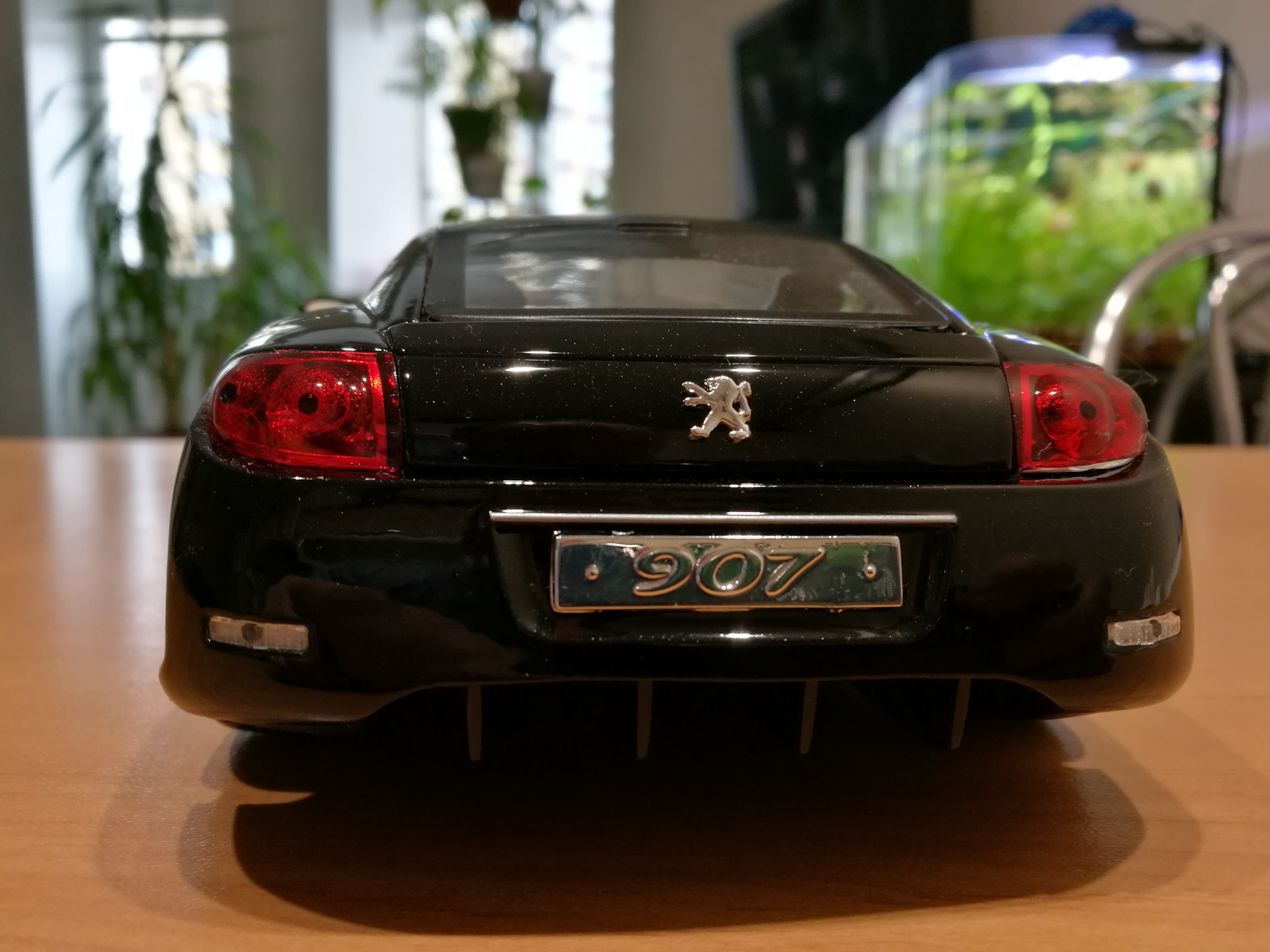 Peugeot 907 2004