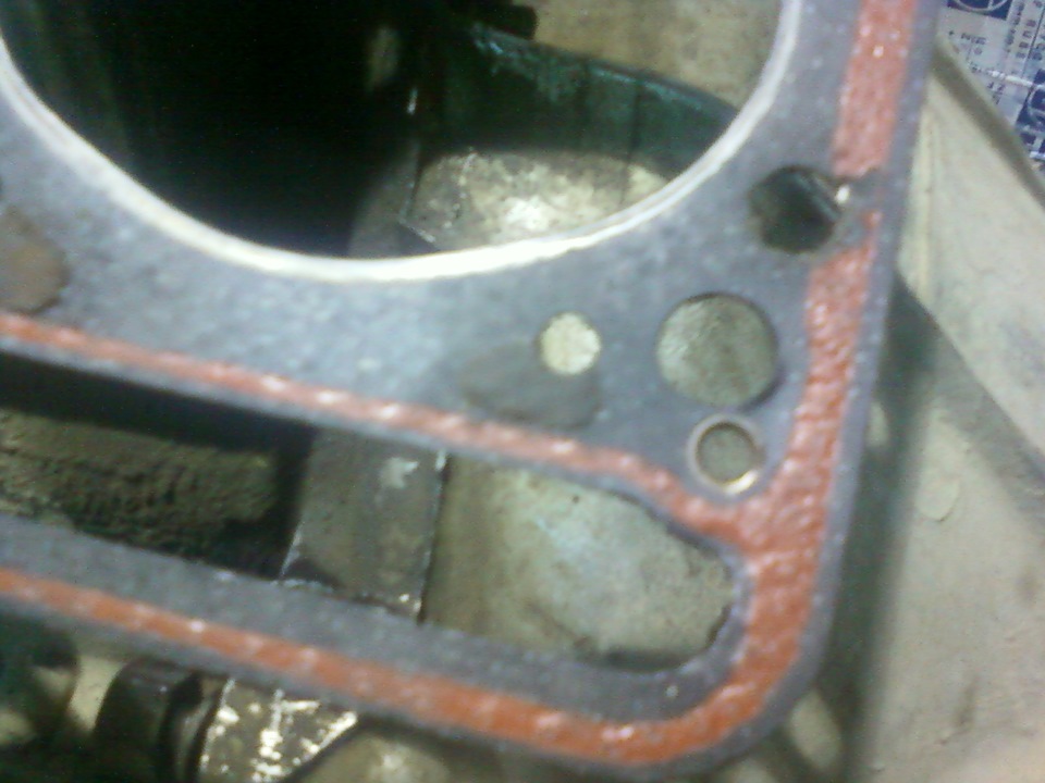 Масло в тосоле — УАЗ 3909, 2,5 л, 1999 года | поломка | DRIVE2