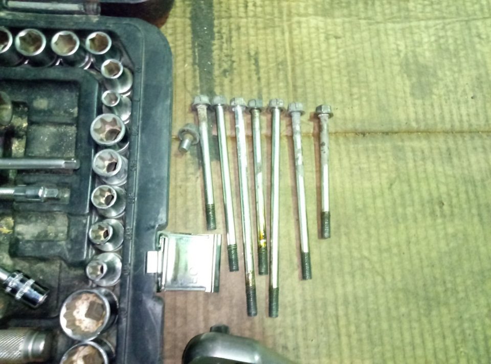 Фото в бортжурнале Mitsubishi Pajero (4G)