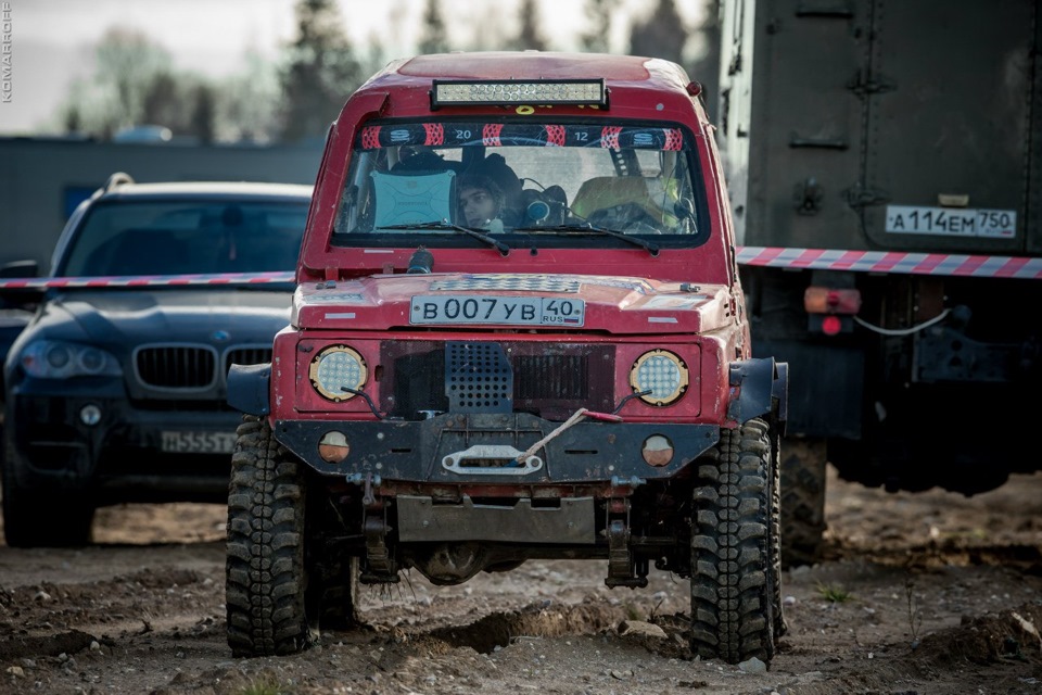 Suzuki Samurai трофи