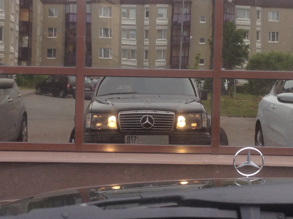 Замена задних колодок — Mercedes-Benz E-Class (W124), 2 л, 1995 года ...