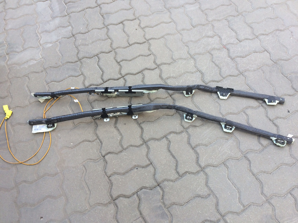 Боковые шторки безопасности — Ford Focus Hatchback II, 2 л, 2011 года ...