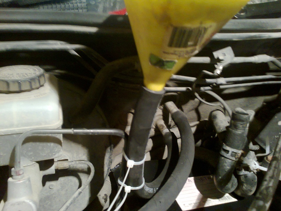 Промыл радиатор печки Кока-Колой — Toyota Mark II (110), 2 л, 2001 года ...