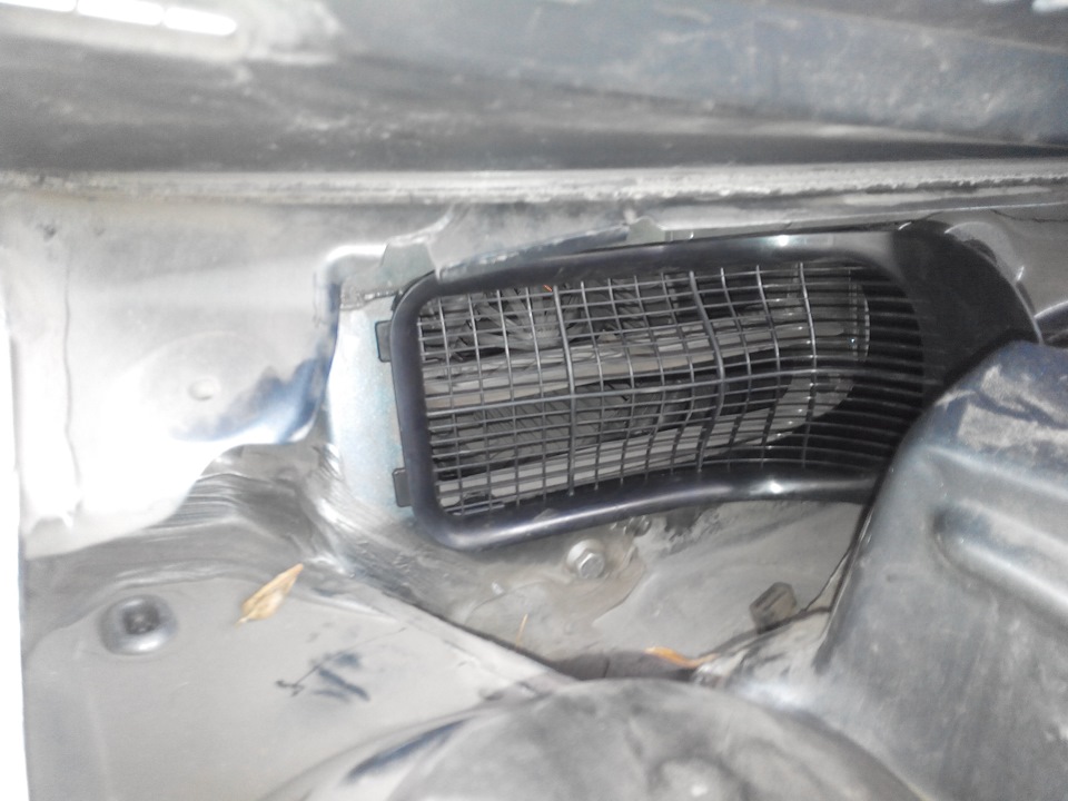 Решетка воздухозаборника — Skoda Rapid (1G), 1,2 л, 2013 года | тюнинг ...