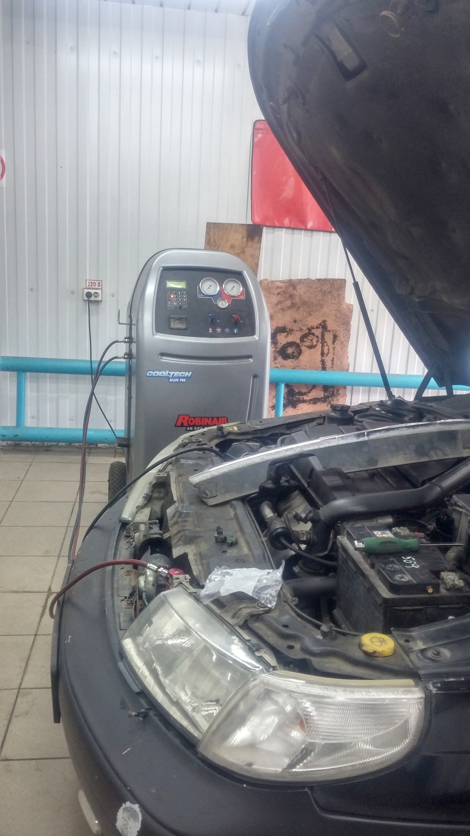 Вакуумирование проходим. А вот накачать необходимое кол-во ни как. Качает то 510 гр, 340 . — Saab 9-5 (1G)