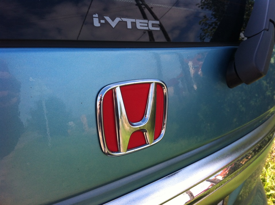 Шильдик honda. Шильдик Honda Type r. Honda Fit 2 шильдик. Шильд Honda bf10. Honda Accord шильдик красный.