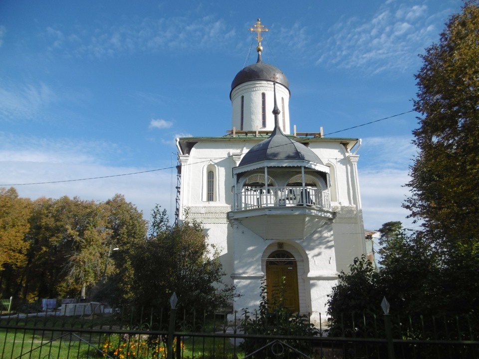 Успенский собор в звенигороде фото