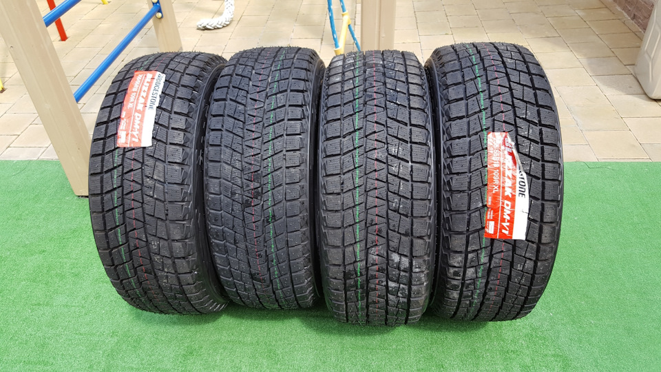 Bridgestone dm v3 r20. Bridgestone dm-v1. bridgestone blizzak dm-v1. 225 55 r19 bridgestone blizzak. bridgestone 275/60 r20 blizzak dm-v3 115r.