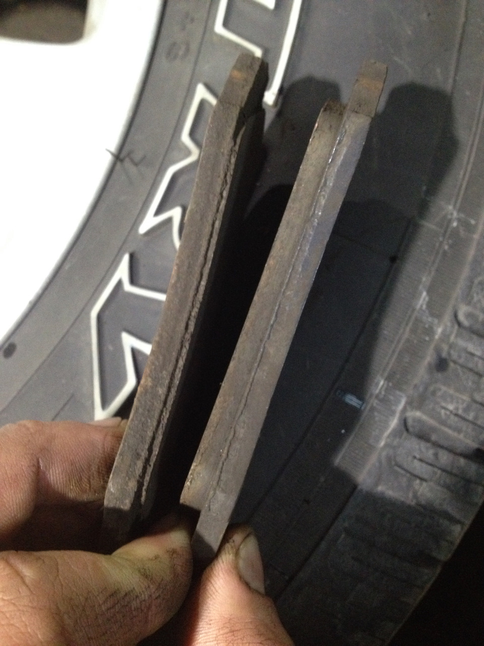 Замена поршней супортов на нержавейку — Toyota Land Cruiser 100, 4,7 л ...