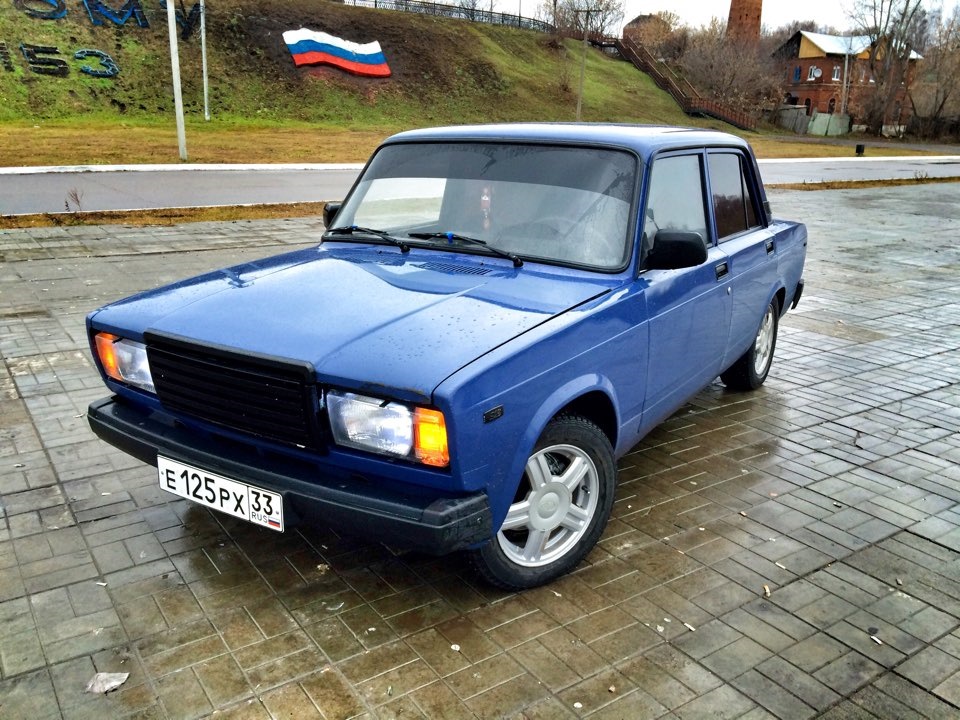 Lada 2107 синий