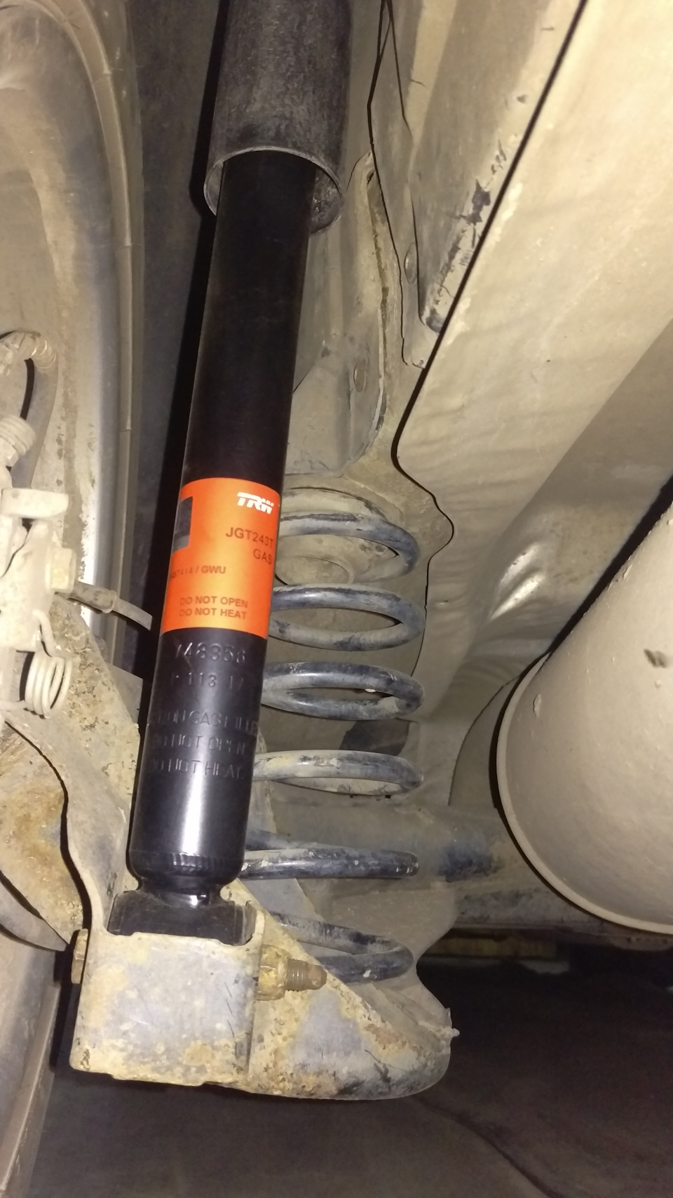 Заменил стук в подвеске на тишину — Volkswagen Golf Mk4, 1,6 л, 2001 ...