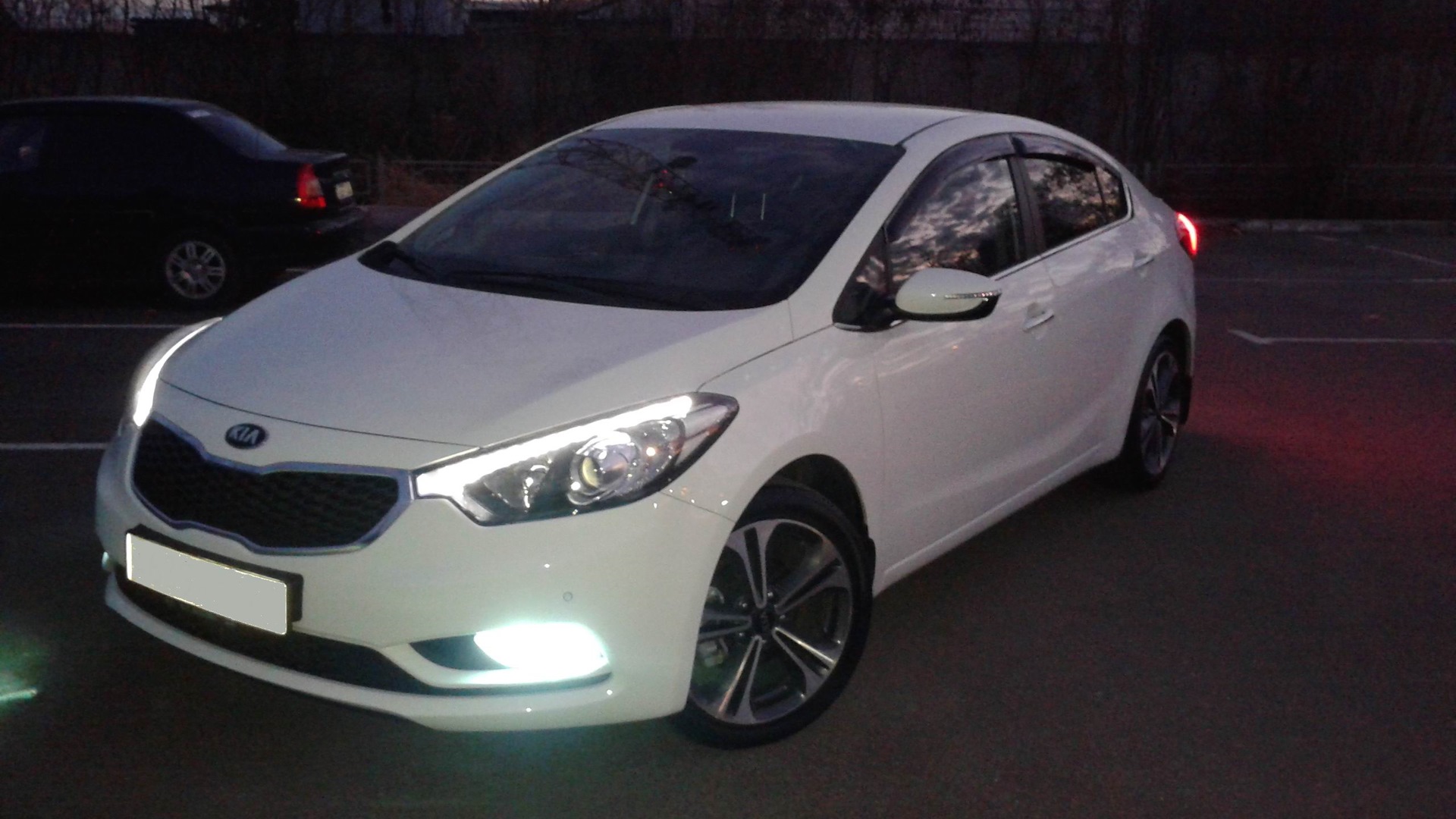 Kia Cerato 2013 белая