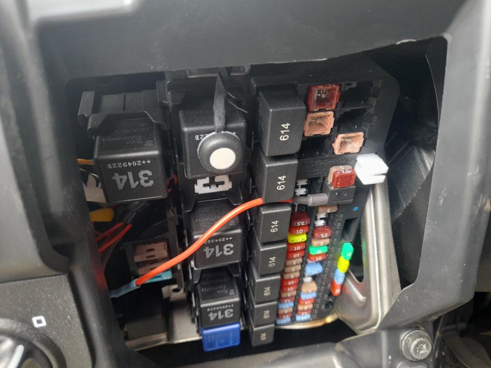 Питание к радар-детектору — Lada Гранта Cross, 1,6 л, 2021 года ...