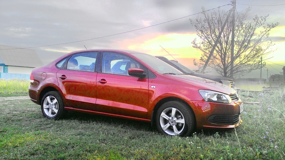 Volkswagen Polo Sedan 1.6 бензиновый 2013 | на DRIVE2