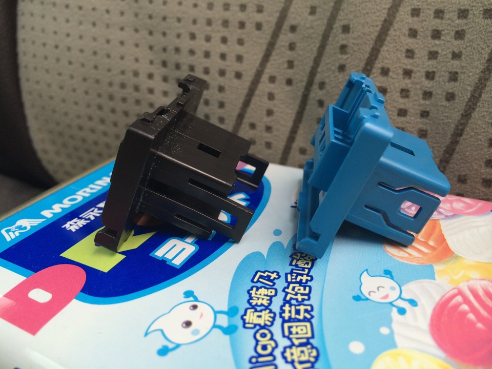 Поставил реле вежливых поворотников — Toyota iQ, 1,3 л, 2011 года ...