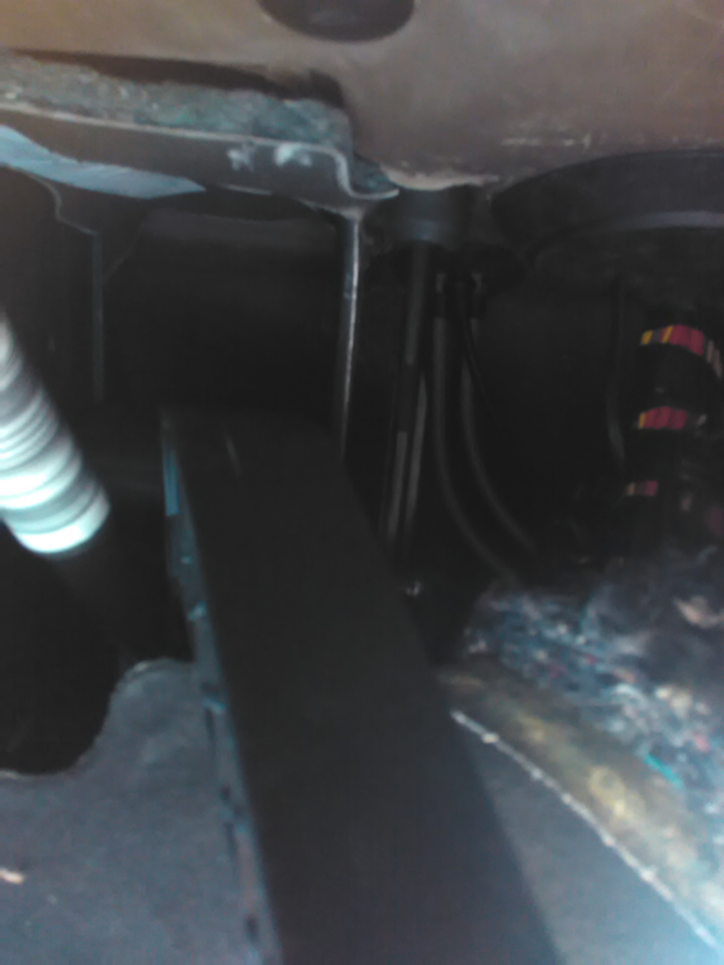 142 _ Разобрался с провалившейся педалью сцепления на Дастере — Renault ...