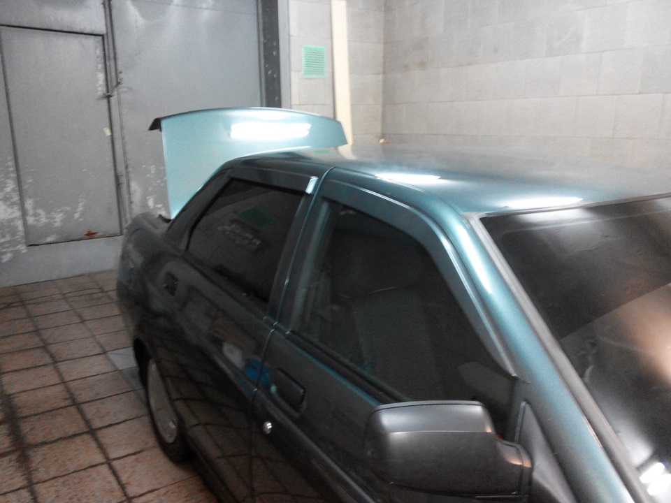 Дефлекторы окон — Lada Приора седан, 1,6 л, 2007 года | стайлинг | DRIVE2