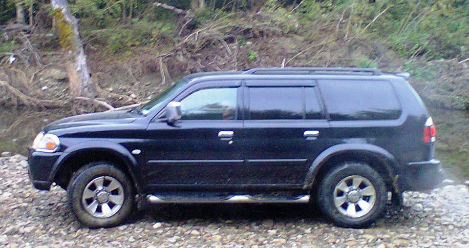 До инсталляции пружин — Mitsubishi Pajero Sport (1G)