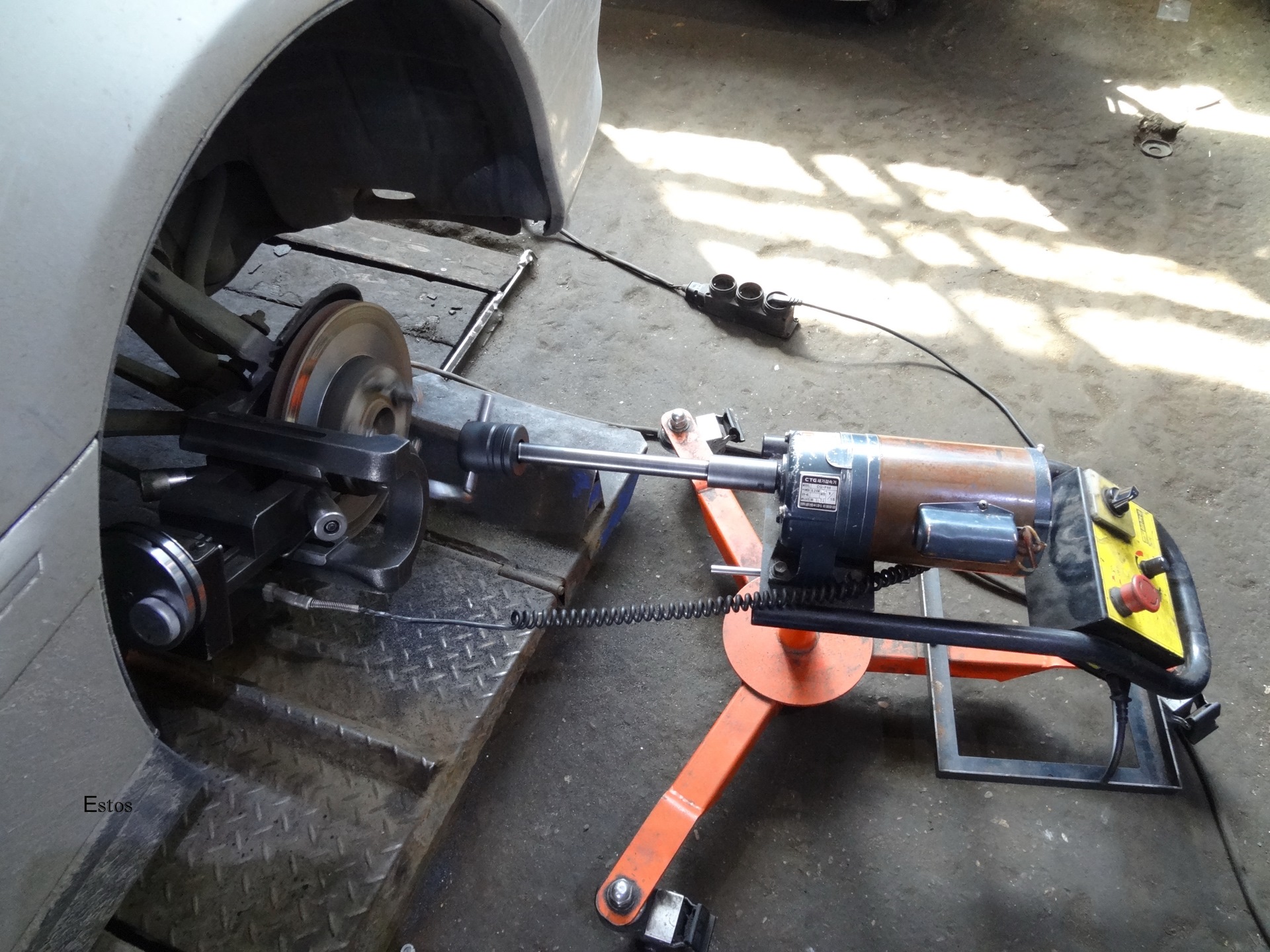 Расточка тормозных дисков-Toyota Crown © — Toyota Crown (S170), 2,5 л ...