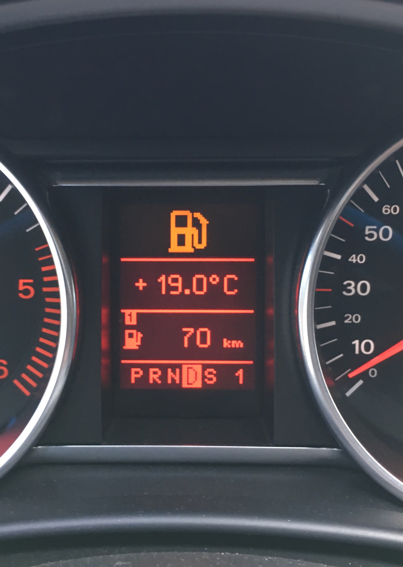 Цветная панель приборов — Audi Q7 (1G), 3 л, 2007 года | стайлинг | DRIVE2