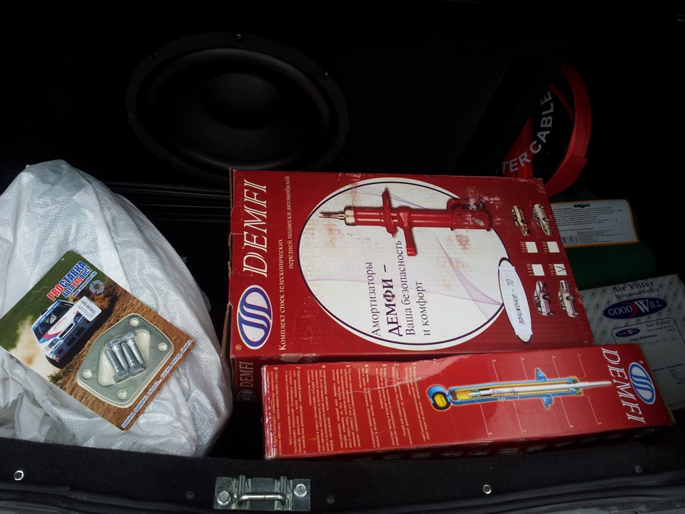 8 мая поменял 9 уже был на посадке! — Lada Приора седан, 1,6 л, 2012 ...