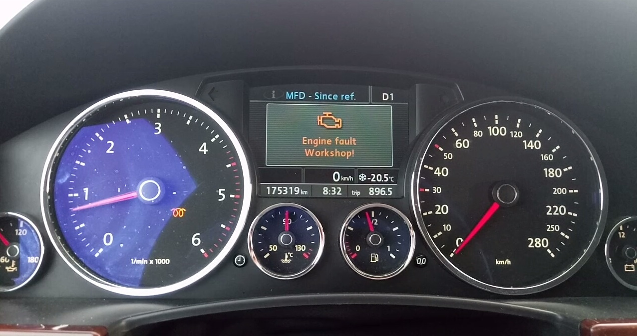 Температура масла туарег. Volkswagen Touareg 2008 3.0 дизель датчики. Фольксваген Туарег 2008 3.0 дизель. Датчик температуры Туарег 3.0 дизель. Датчик температуры масла Туарег 2008 г 3 дизель.