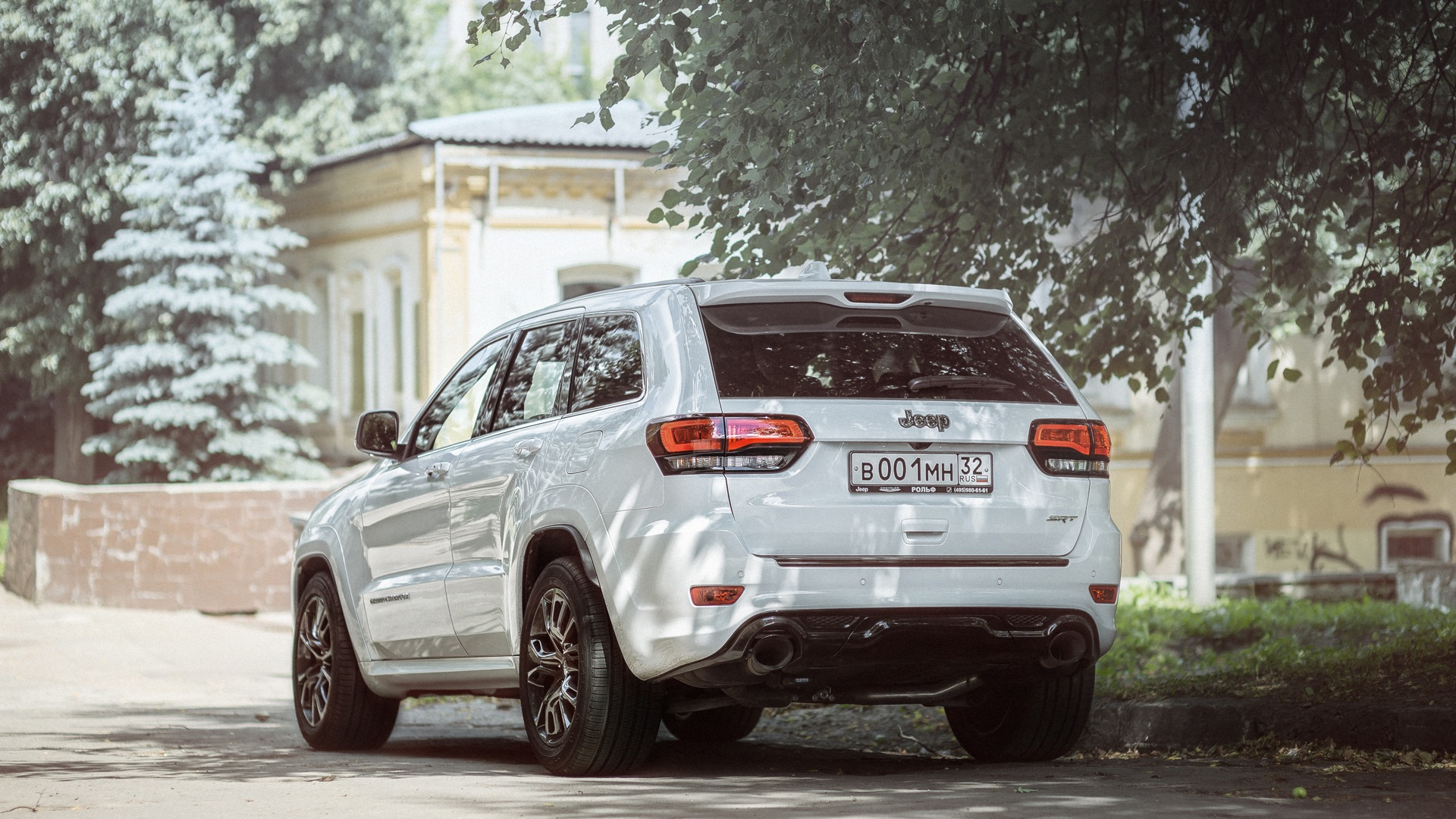 Jeep Grand Cherokee SRT-8 (WK2) 6.4 бензиновый 2014 | Песня для души) на  DRIVE2