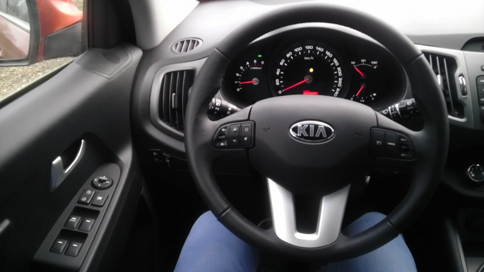 Kia Rio 2012 руль