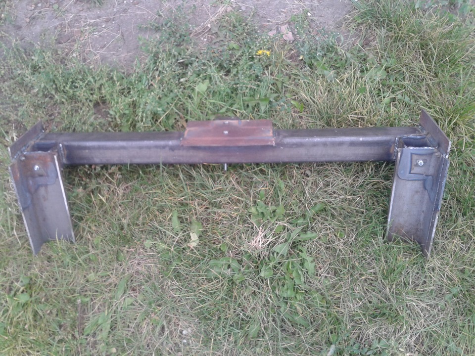 2. Крепление лебедки и опоры под хай-джек в переднем бампере ...