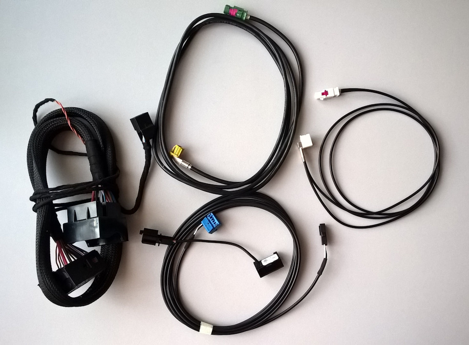 Удлинитель, микрофон, антенный кабель, кабель usb — Skoda Rapid (1G)