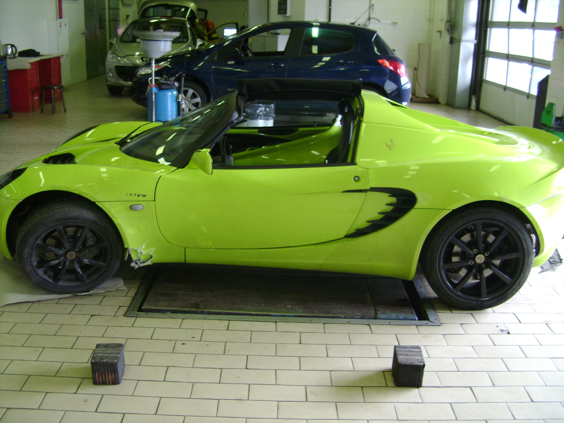 Спорткар Lotus Elise Series 2