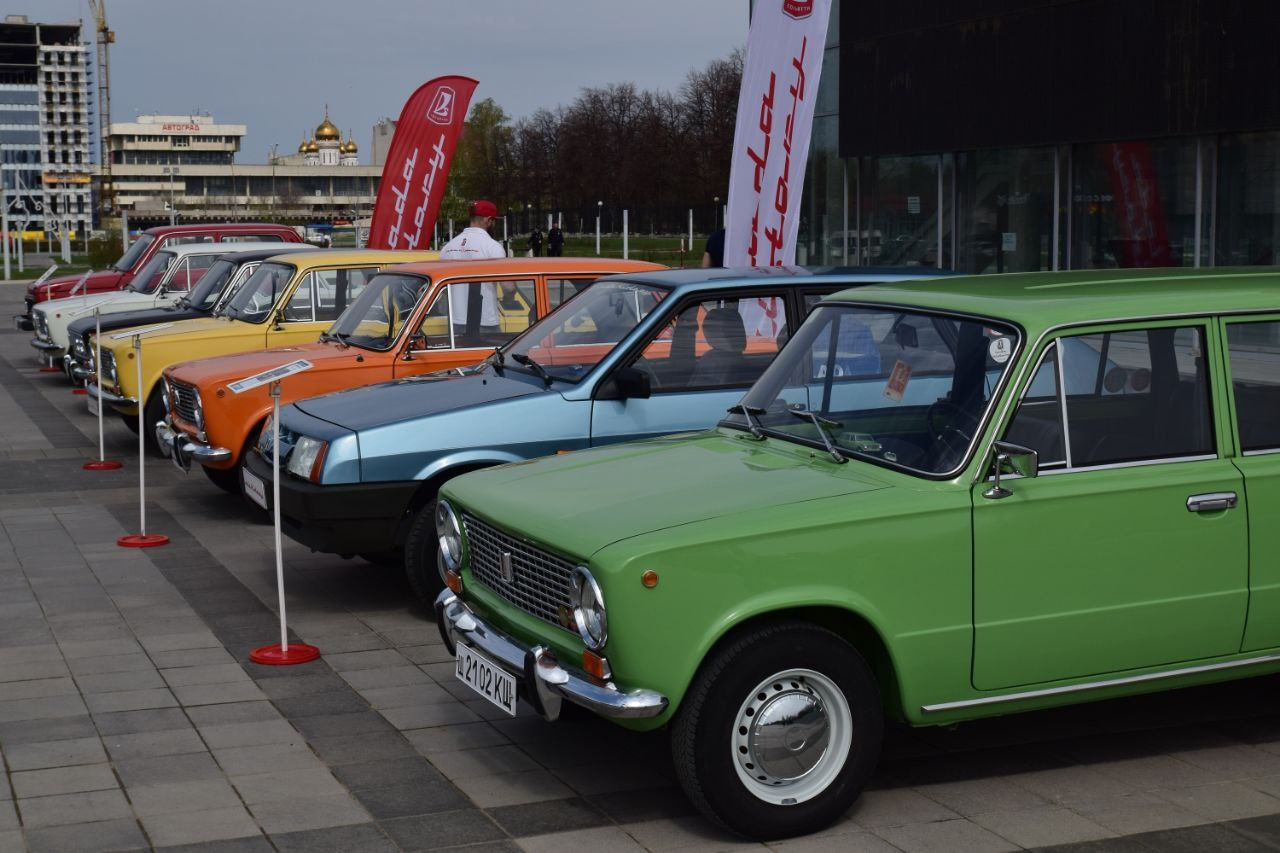 Клубное открытие сезона в Тольятти. — Сообщество «Lada History» на DRIVE2