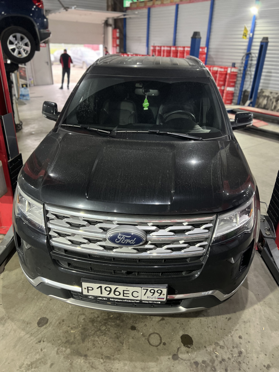 Ford Explorer 5 Посещение клубного сервиса. Замена масла в акпп, раздатке,  заднем редукторе, двигателе — Motul Team на DRIVE2