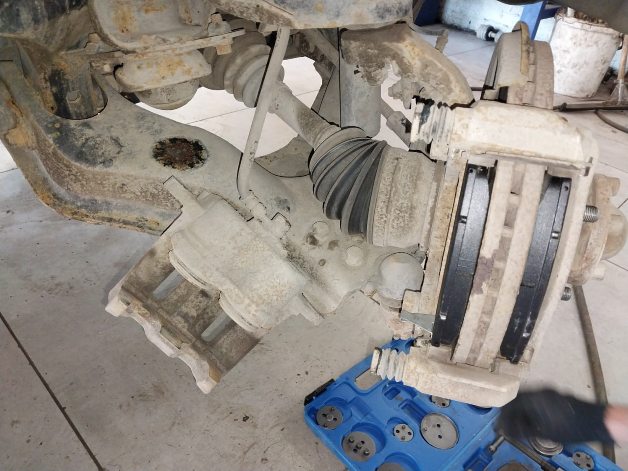 Передние колодки JEENICE WS334400 — отличные — Haval H5 (1G), 2 л, 2020 ...