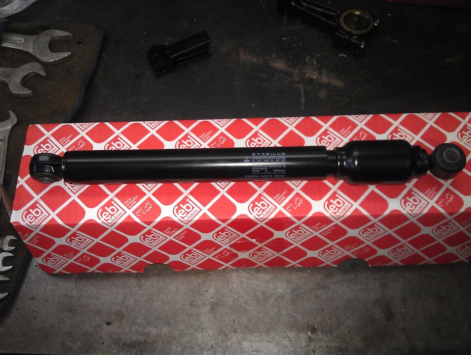 Демпфер рулевой рейки на Приору с ГУР — Lada Приора хэтчбек, 1,6 л ...