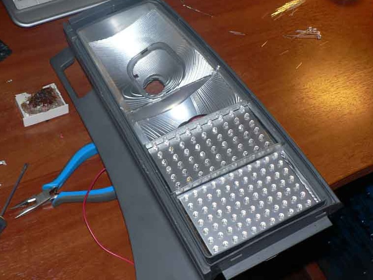 conversion of taillights to LEDs - Toyota bB 15 l 2002