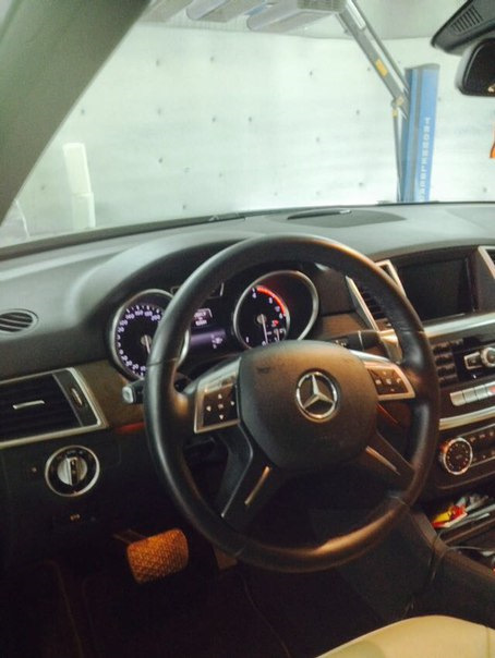 локальная покраска заднего крыла Мерс Ml320 — DRIVE2