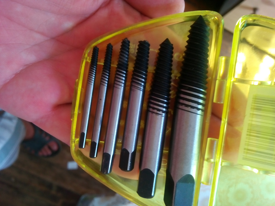 Переборка гур и ремонт тормозов — Ford Mondeo I, 2 л, 1994 года ...