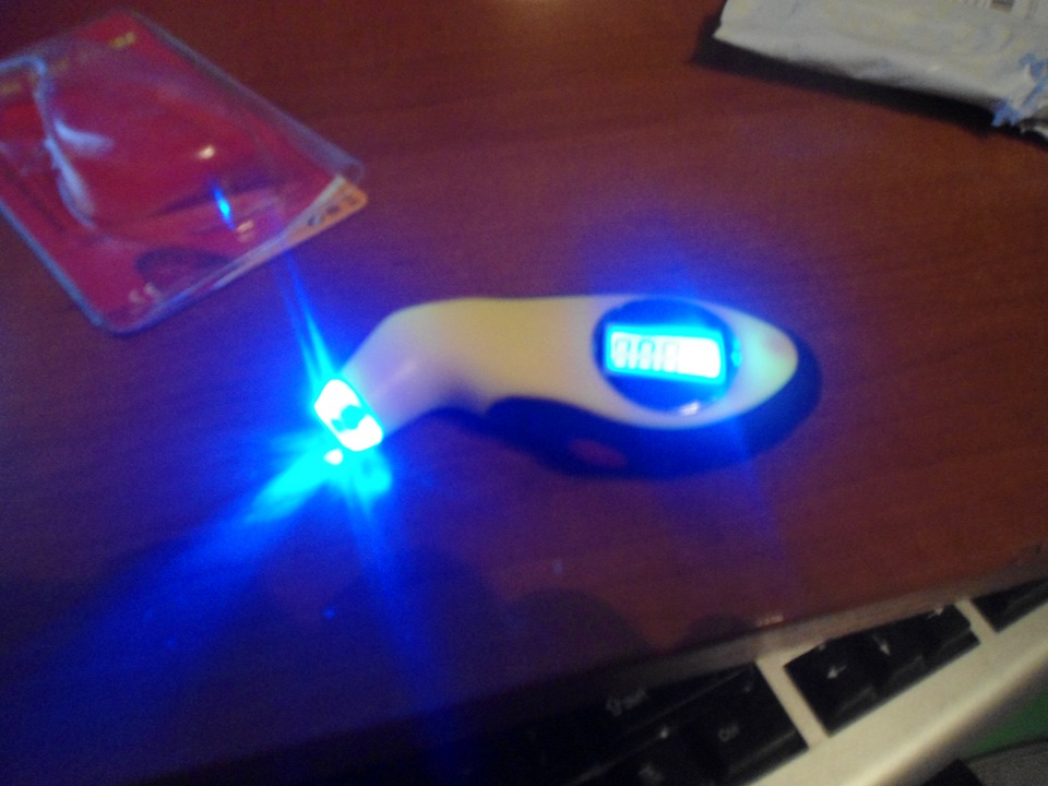 Электрический манометр — Peugeot 406, 2 л., 1999 года | аксессуары | DRIVE2