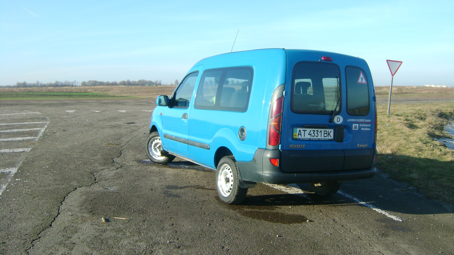 Renault Kangoo (1G) 1.9 дизельный 2000 | Сумчатый Француз㋡ на DRIVE2