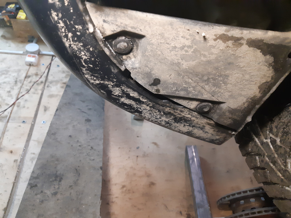 Замена лампочки противотуманки — Hyundai Getz, 1,4 л, 2008 года ...