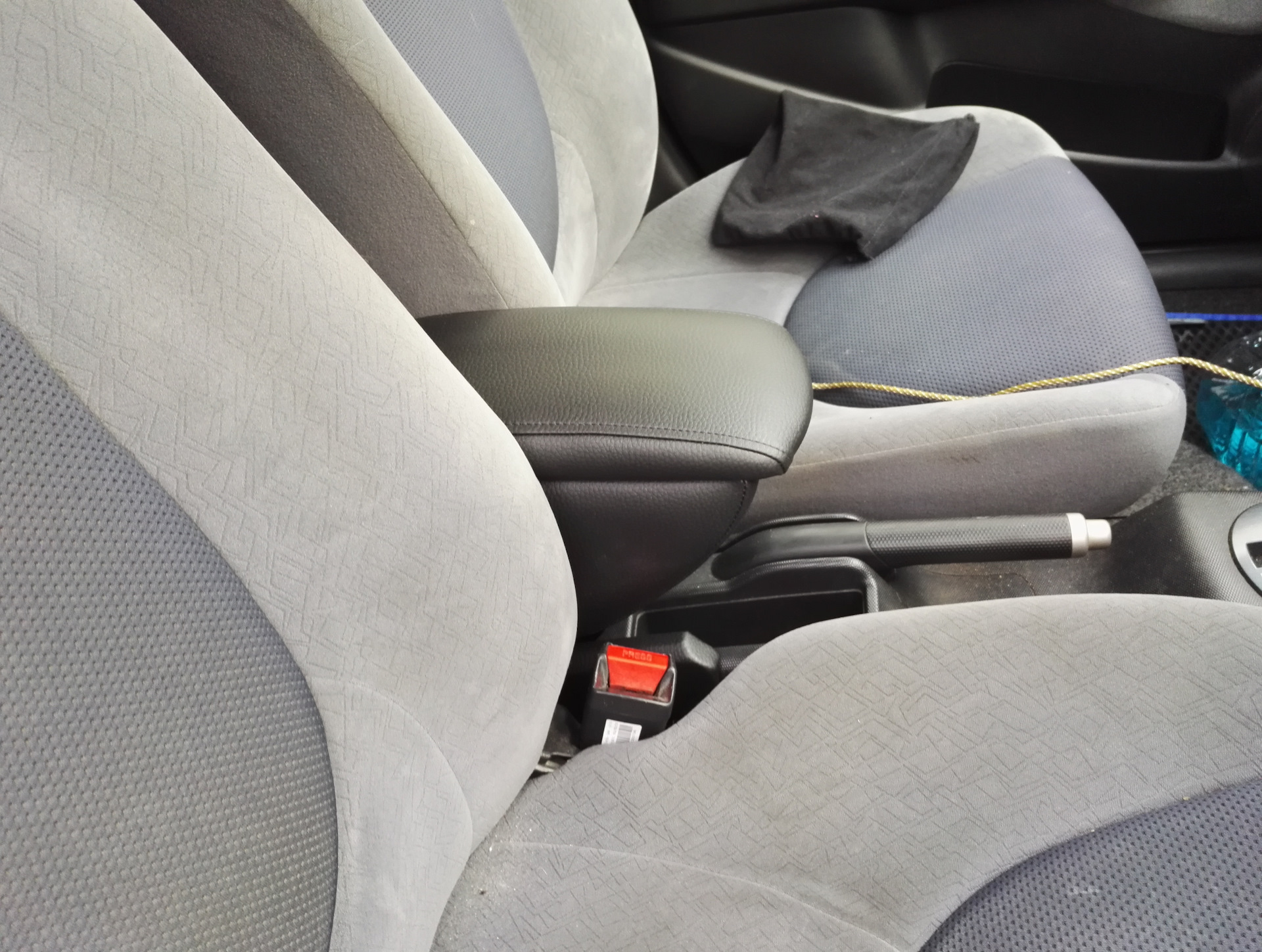 Подлокотник хонда фит 2010г. Подлокотник honda eg 8. Подлокотник хонда фит 2009. Подлокотник хонда стрим rn1. Подлокотник honda.