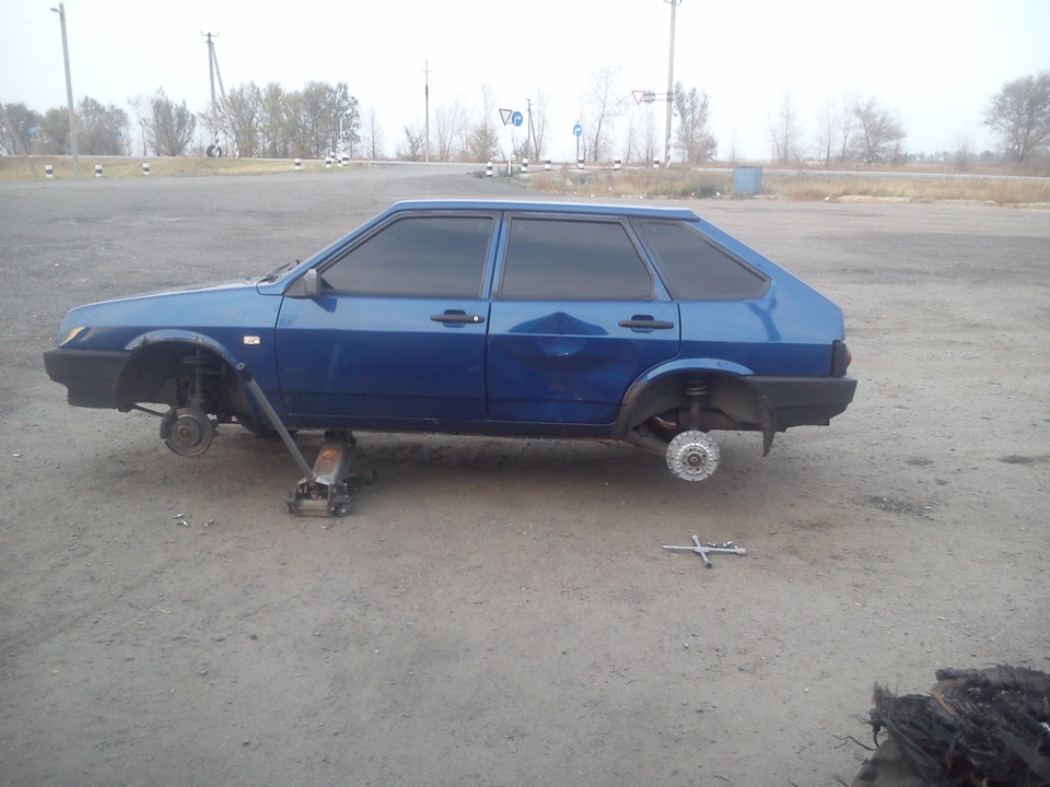 Опель астра въхал в заднюю левую дверь. — Lada 21093i, 1,5 л, 2002 года ...